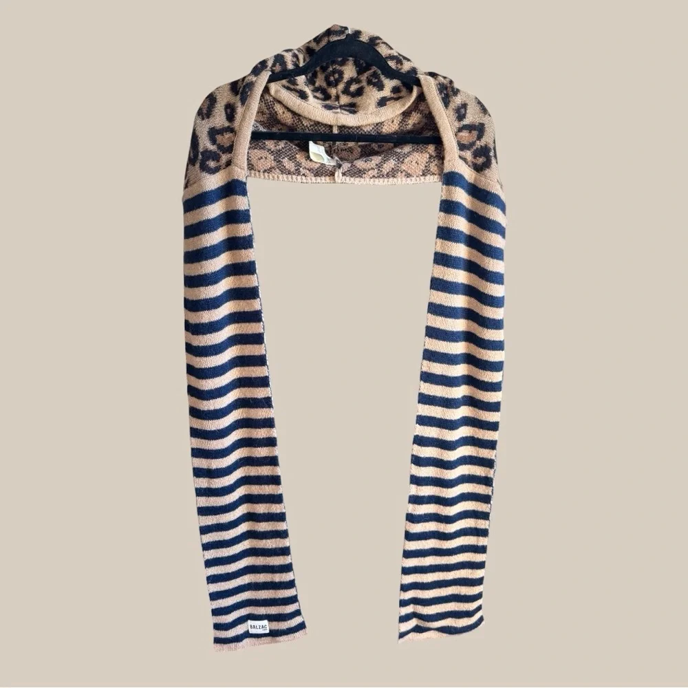 Balzac Paris Alpaca Blend Leopard Hooded Scarf in Navy and Cream